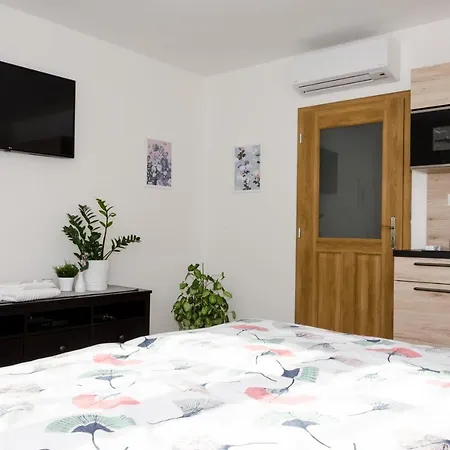 U Kotacku 3* Veverske Kninice